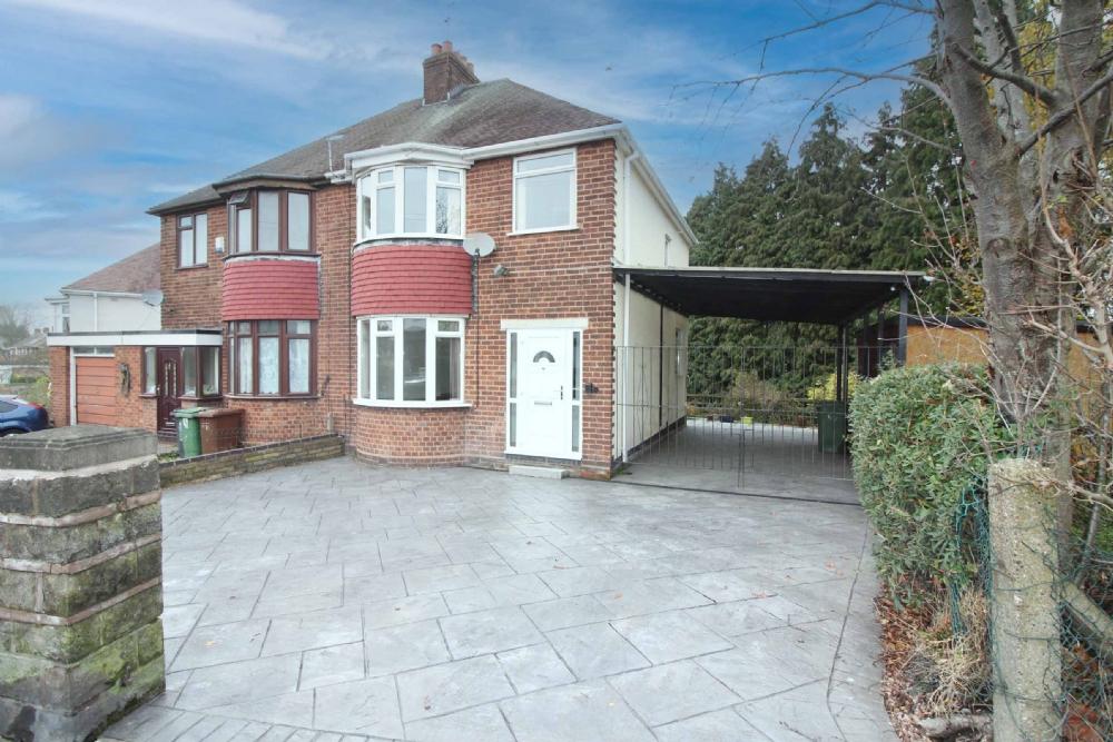 Durham Avenue, Willenhall 3 bed semidetached house for sale £190,000