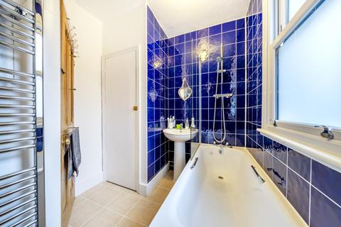 12 Bickersteth Road, London, SW17 9SF