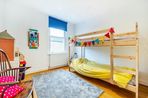 12 Bickersteth Road, London, SW17 9SF