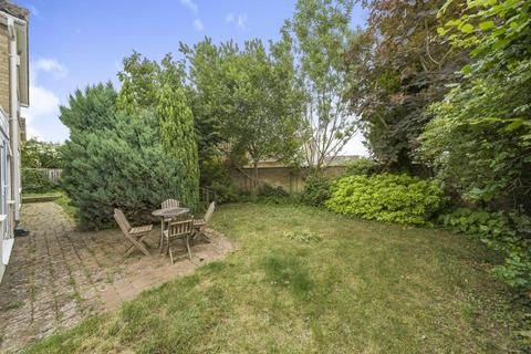 2 Parklands, Freeland, Witney, OX29 8HX