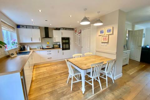 86 Clinton Road, Shirley, Solihull, B90 4RG