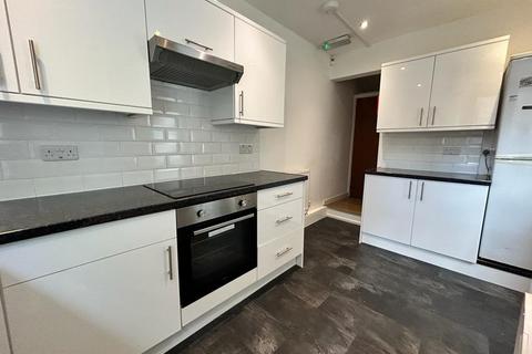 3 bedroom terraced house to rent, Whitby Road, Fallowfield, Manchester, M14