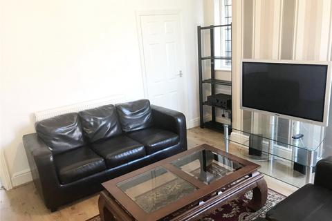 3 bedroom semi-detached house to rent - Cromwell Road, Salford, M6