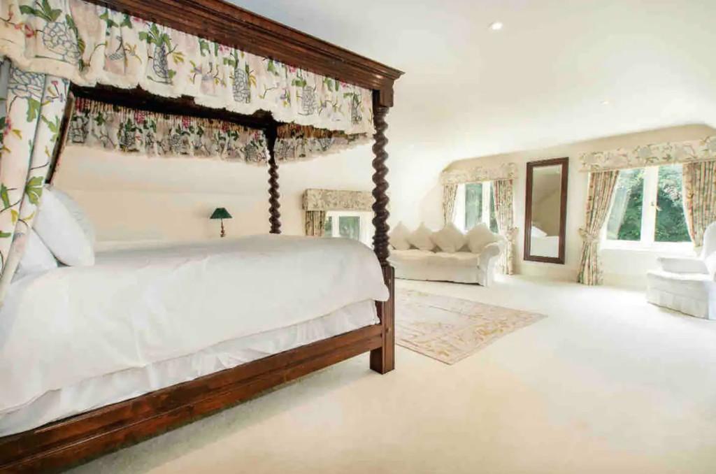 Principal Bedroom Suite