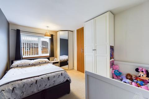 18 Frances Gardens, South Ockendon, RM15 5HT