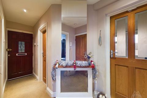 18 Frances Gardens, South Ockendon, RM15 5HT