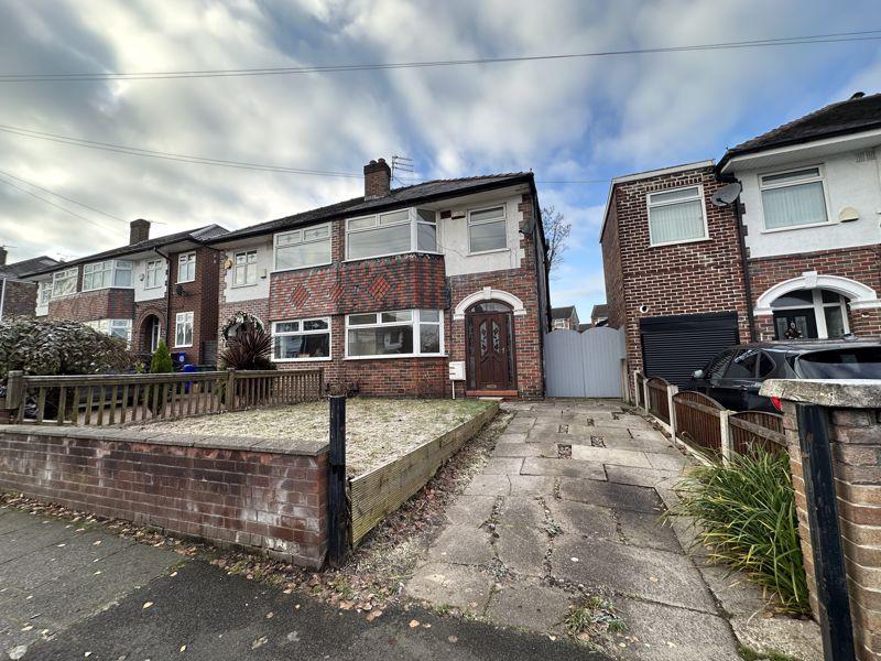 Hulme Road, Dane Bank, Denton, Manchester, M34 3 bed semidetached