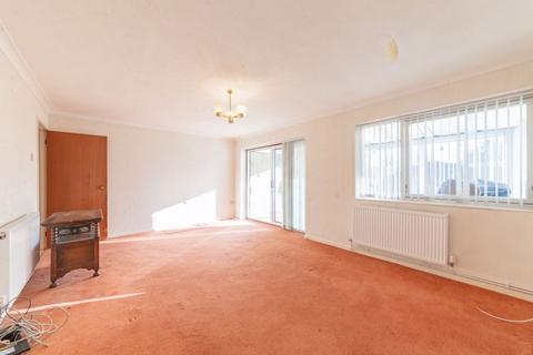 38 Chantry Lane, London Colney, St Albans, AL2 1JU