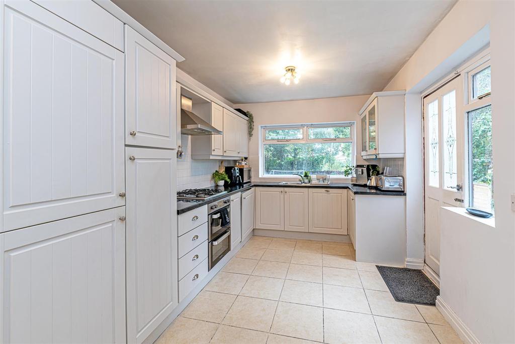 Kildonan Road, Grappenhall, Warrington, Cheshire 3 bed semidetached