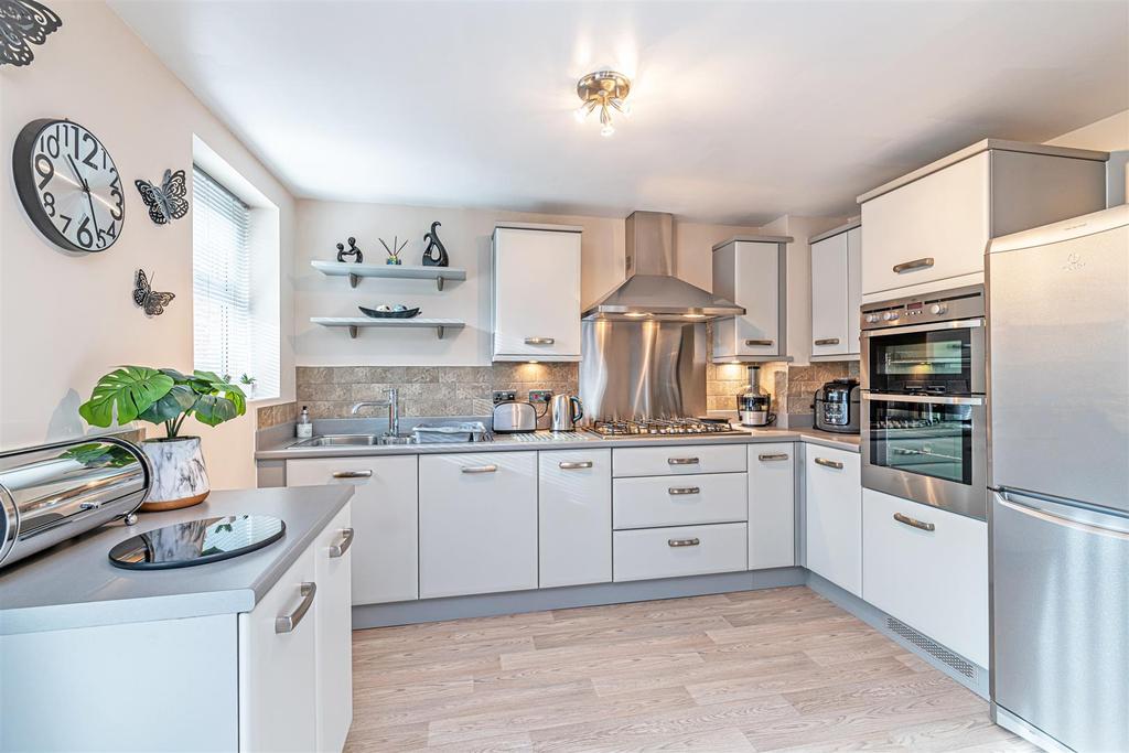 Ohio Grove, Chapelford, Great Sankey 3 bed townhouse £300,000