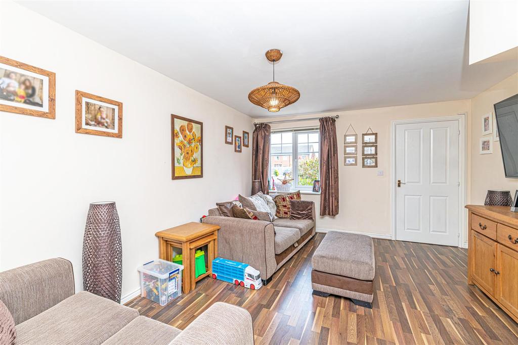 Kerridge Drive, Warrington, Cheshire 3 bed semidetached house £230,000