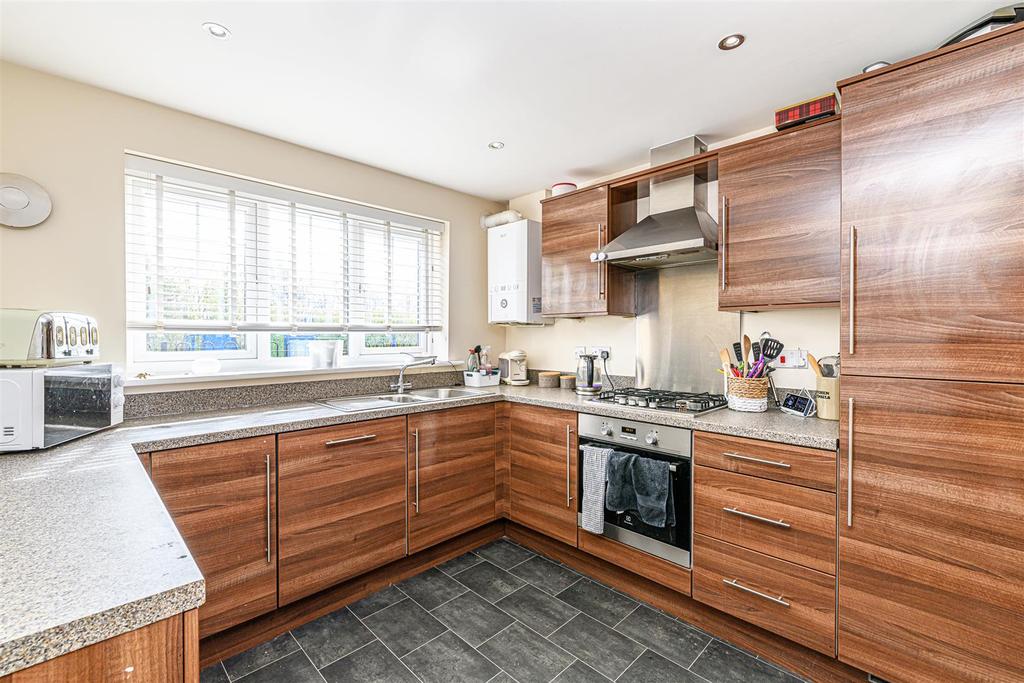 Kerridge Drive, Warrington, Cheshire 4 bed terraced house £225,000