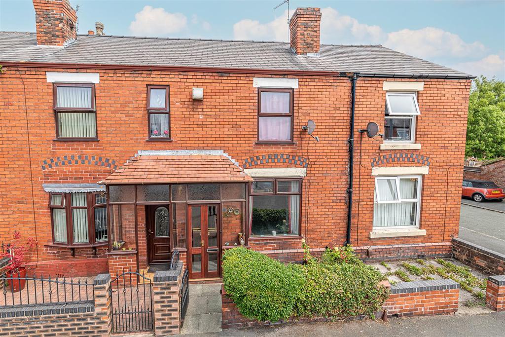 Gorsey Lane, Padgate, Warrington, Cheshire 2 bed terraced house £125,000
