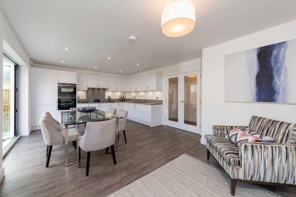 Belwood oaks, penicuik