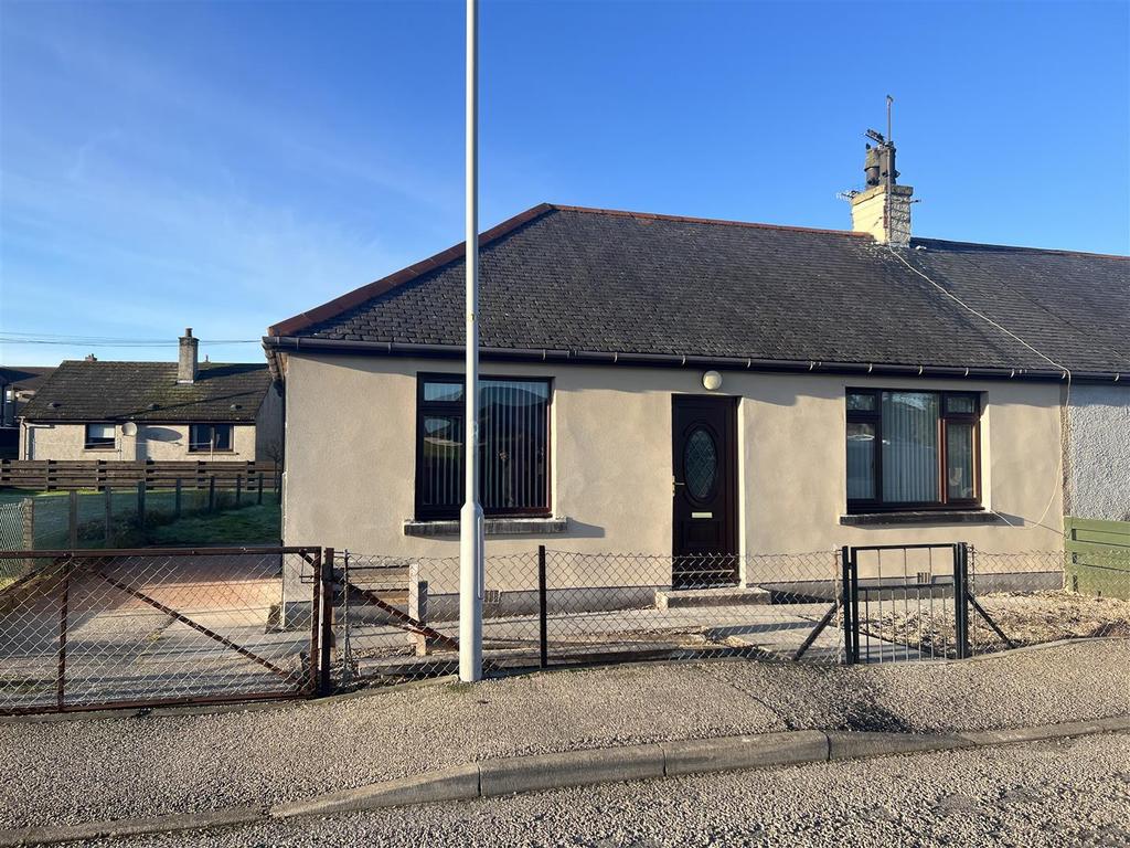 8 Ross Terrace, Brora Sutherland KW9 6PP 2 bed semidetached bungalow