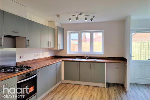 2 bedroom semi-detached house for sale - Schirmer Road, Chichester