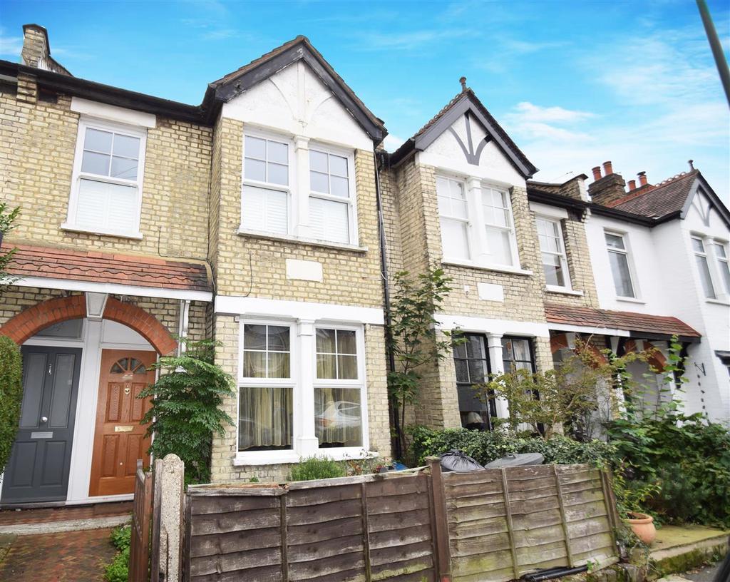 Kenley Road, St Margarets 3 bed £525,000