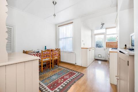 68 Revelstoke Road, London, SW18 5PB