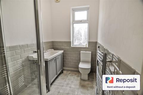 3 bedroom terraced house to rent, Sherlock Street, Fallowfield, Manchester, M14