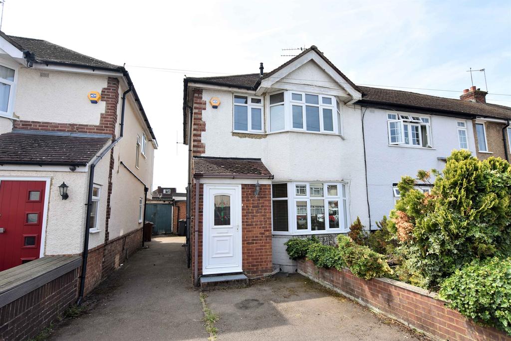 Cranleigh Road, Feltham, TW13 3 bed house £1,800 pcm (£415 pw)