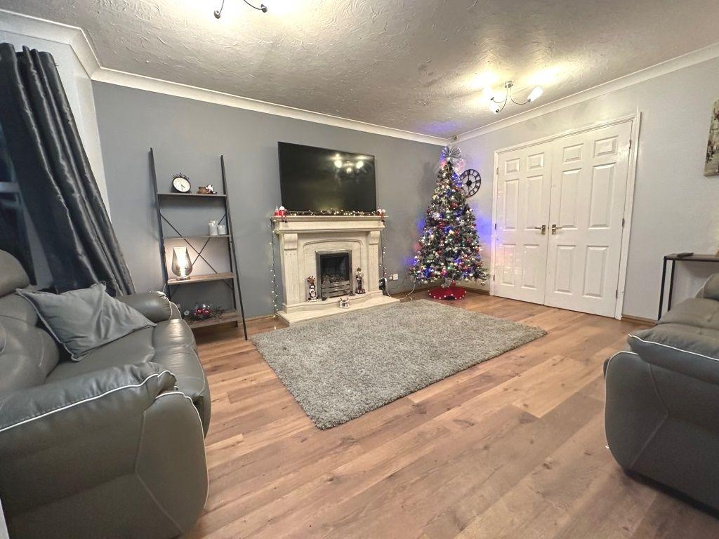 Lesbury Close, Chester Le Street, DH2 4 bed detached house £269,950