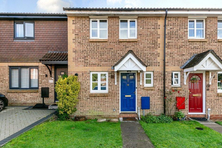 Bolton Road, Maidenbower, Crawley... 2 bed terraced house £1,500 pcm