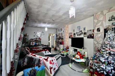 2 bedroom terraced house for sale - Vivian Street, Abertillery