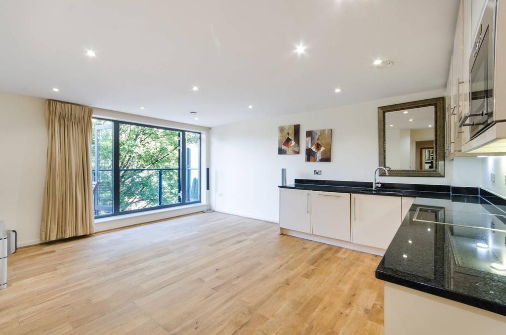 Maida Vale, Maida Vale, London, W9 2 bed flat to rent £3,250 pcm (£