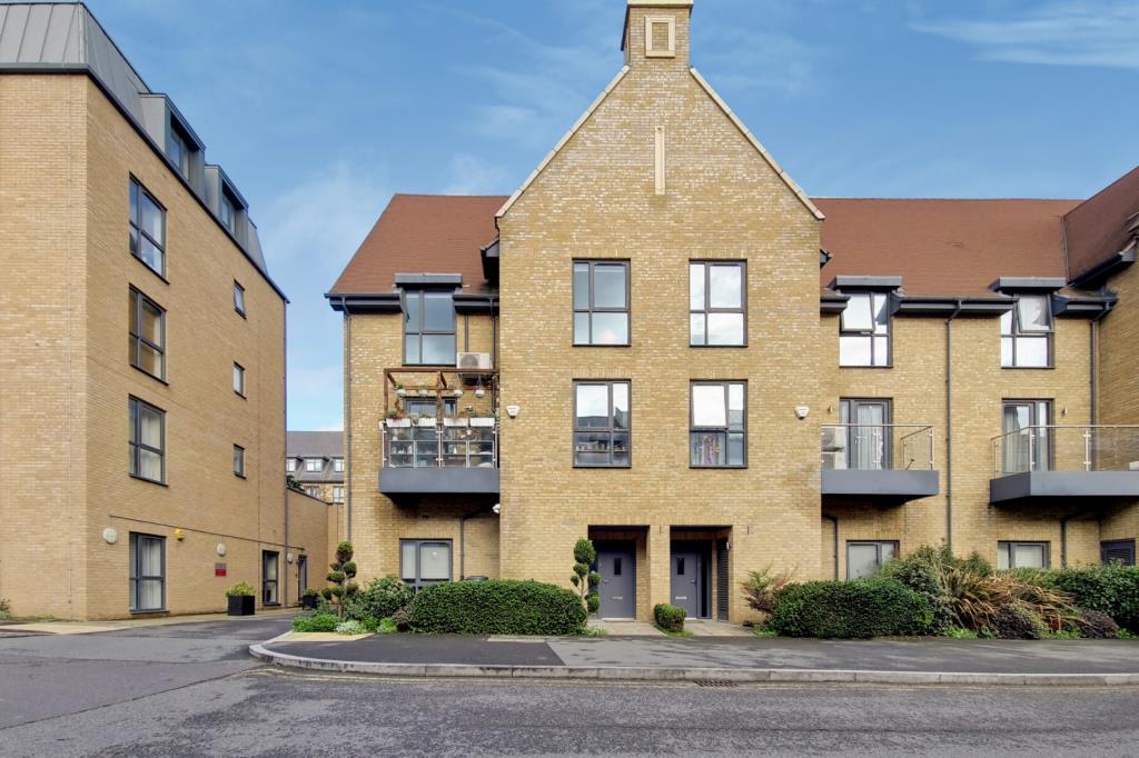 Millbrook Park, Mill Hill East, NW7 4 bed terraced house £1,295,000