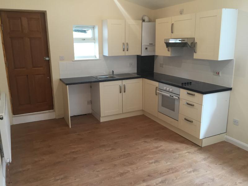 Wood Street, Walthamstow, E17 3 bed flat to rent £1,650 pcm (£381 pw)