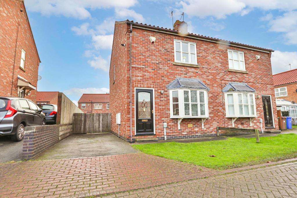 Chapel Close, Preston, Hull, East... 2 bed semidetached house £150,000