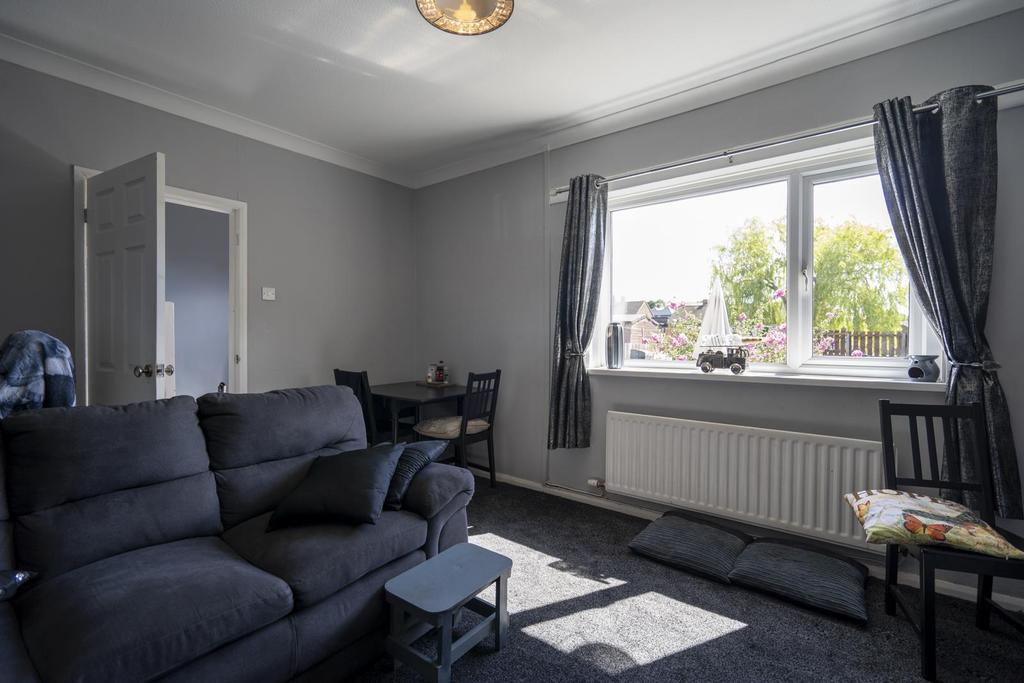 Hillside, Witton Gilbert, Durham 3 bed house £495 pcm (£114 pw)