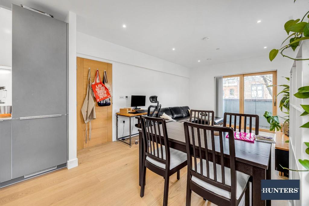 Flat 1  167-169 Kingsland Road-12.jpg