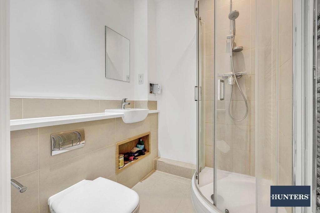 Flat 1  167-169 Kingsland Road-15.jpg