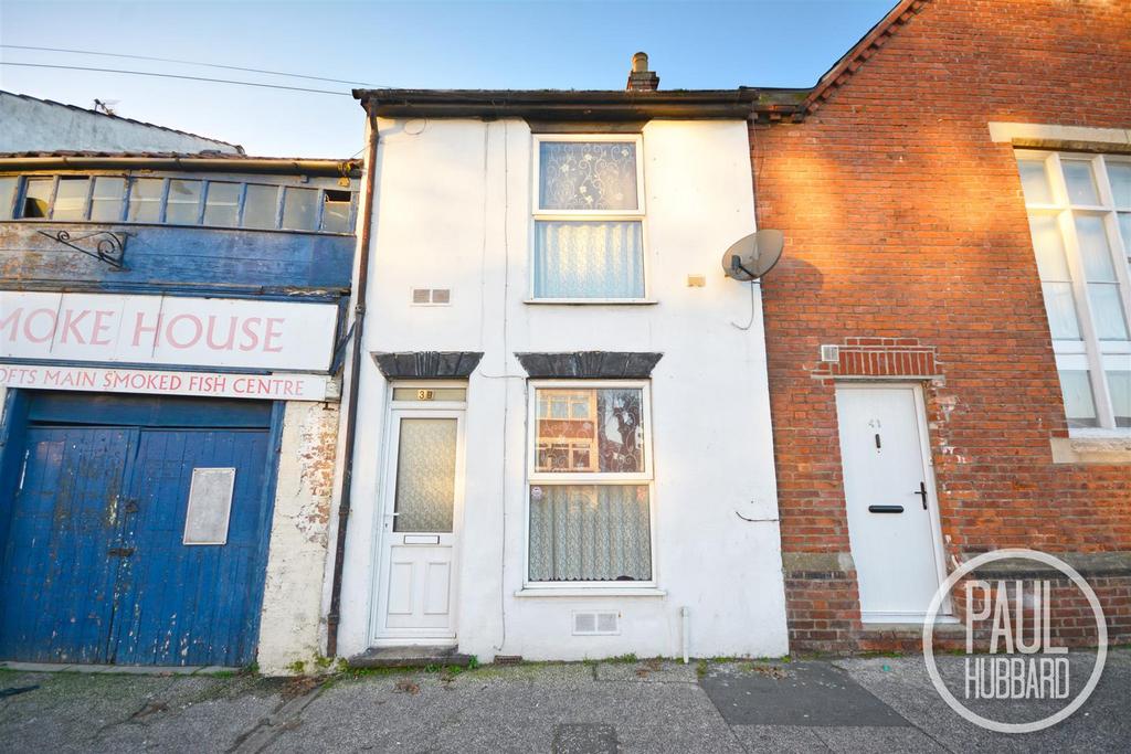 Raglan Street, Lowestoft, NR32 3 bed terraced house for sale £130,000