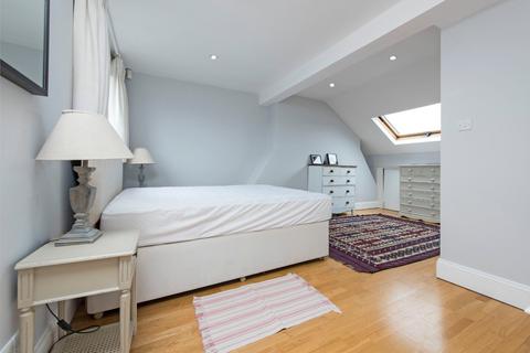 2 bedroom apartment for sale - Beauchamp Road, London, SW11