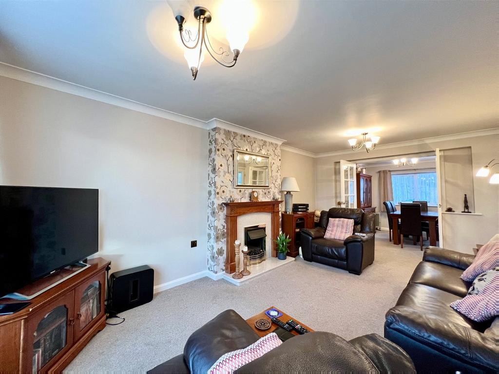 Wetherby, Law Close, LS22 3 bed terraced house for sale £269,950