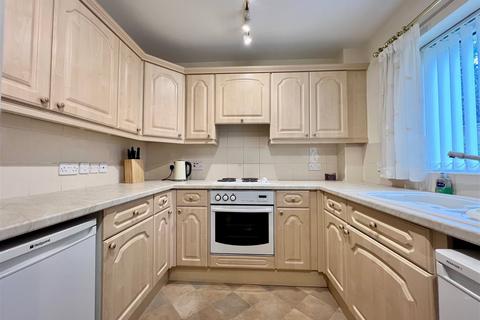 2 bedroom flat for sale - Collingham, Compton Court, Wetherby, LS22