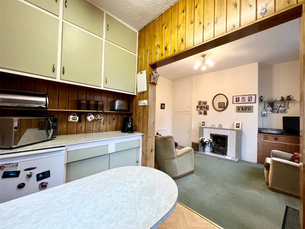 Sandringham Road, Wetherby, LS22 3 bed end of terrace house for sale