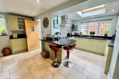 3 bedroom semi-detached house for sale - Walton Gates, Thorp Arch, Wetherby, LS23