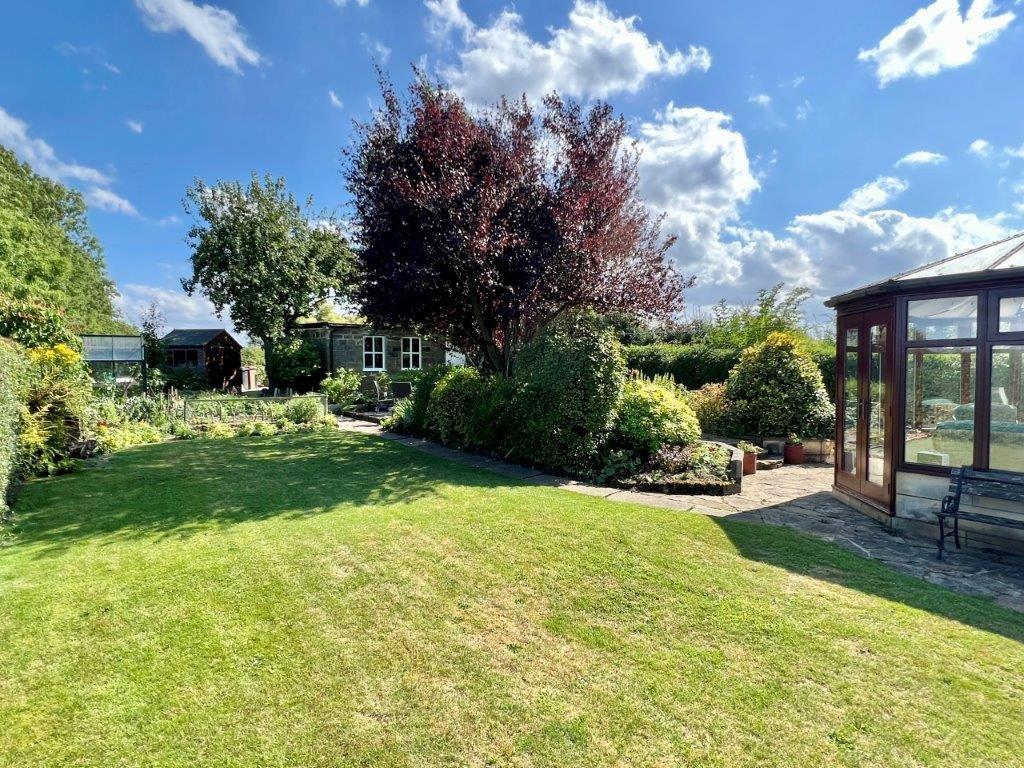 Thorp Arch, Walton Gates, Wetherby, LS23 3 bed semidetached house for