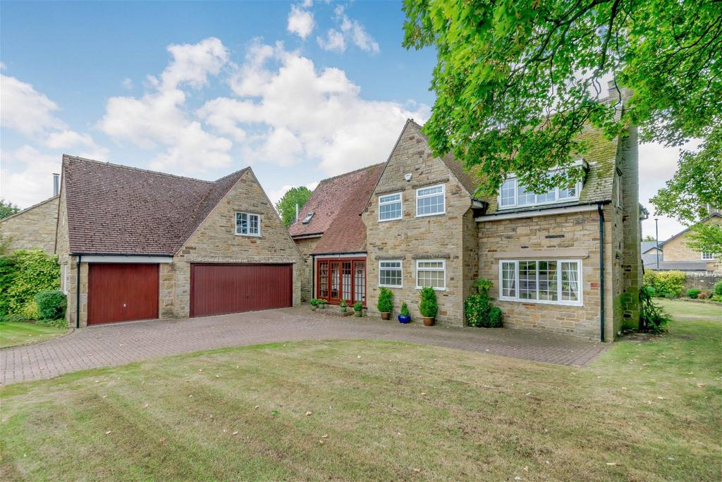 Thorp Arch, Mulberry Garth, Wetherby, LS23 5 bed detached house for