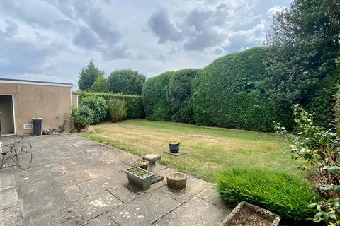 17 Millbeck Green, Collingham, Wetherby, LS22 5AJ