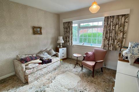 17 Millbeck Green, Collingham, Wetherby, LS22 5AJ