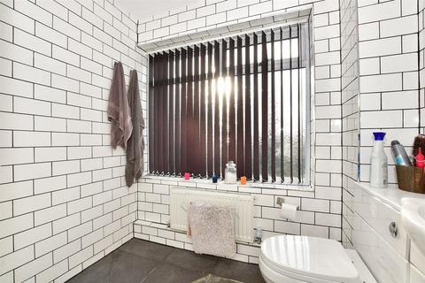 47 Dernier Road, Tonbridge, TN10 3EW