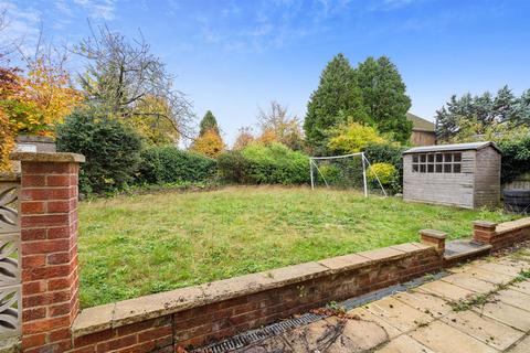 5 bedroom detached house for sale - Chapel Road, Flackwell Heath, HP10