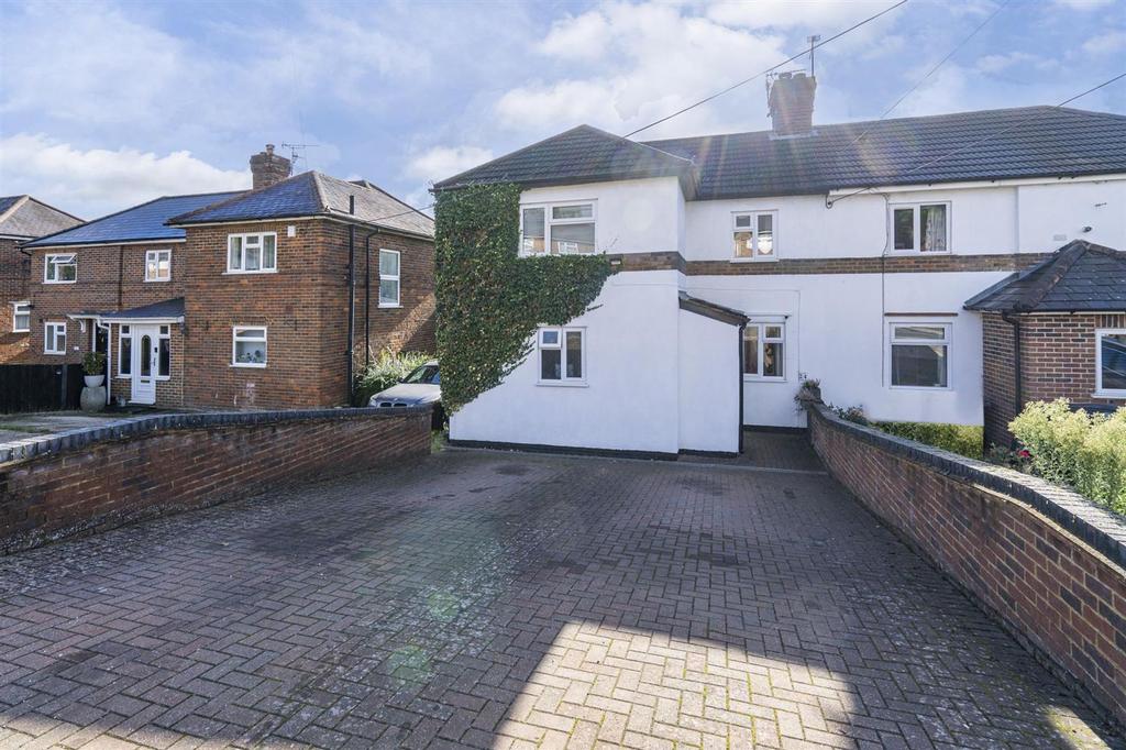 Littleworth Road, Downley, HP13 3 bed semidetached house for sale £