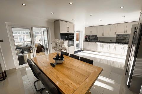 4 bedroom detached house for sale - Station Road, Glais, Swansea