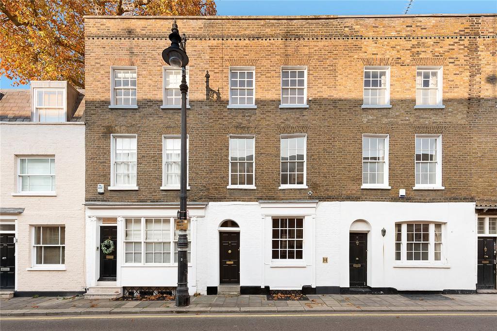 Little Chester Street, London, SW1X 2 bed terraced house £1,950,000