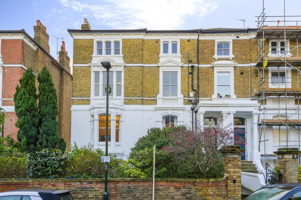 Richmond, London, TW10 3 bed flat for sale £875,000